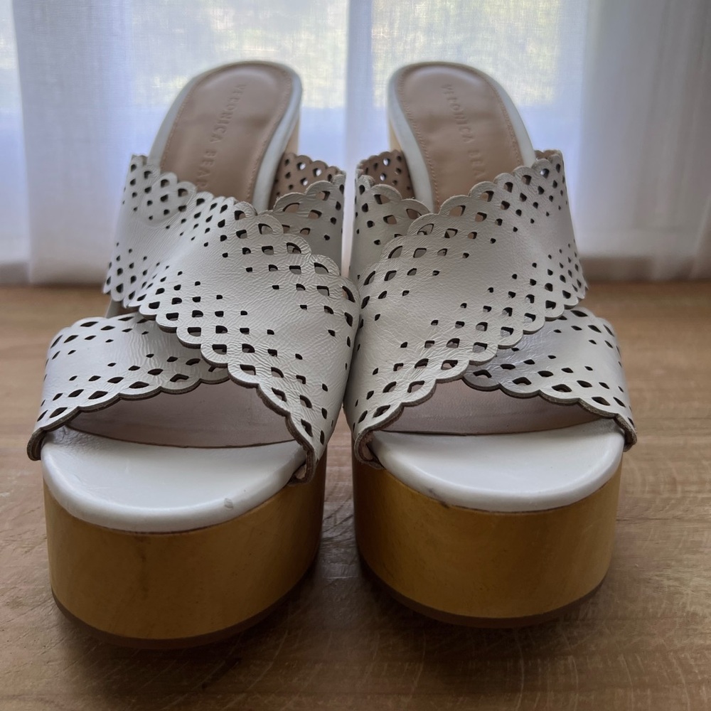 Veronica Beard Gaynor Platform Leather Sandals In White Size 8 New - Picture 2 of 13